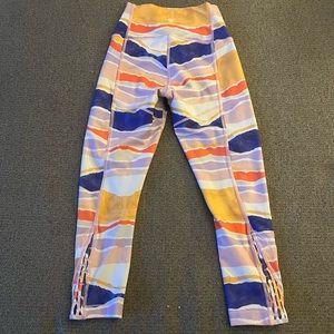 Rare Lululemon Leggings! Size 2-4! - image 1